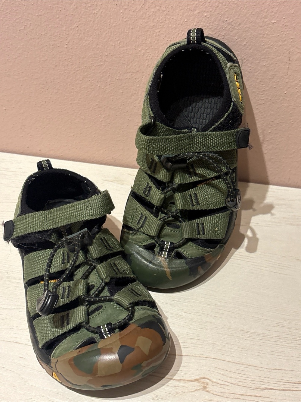 Keen Boys Newport H2 Sport Sandals Green Black Camo Youth Sz 13